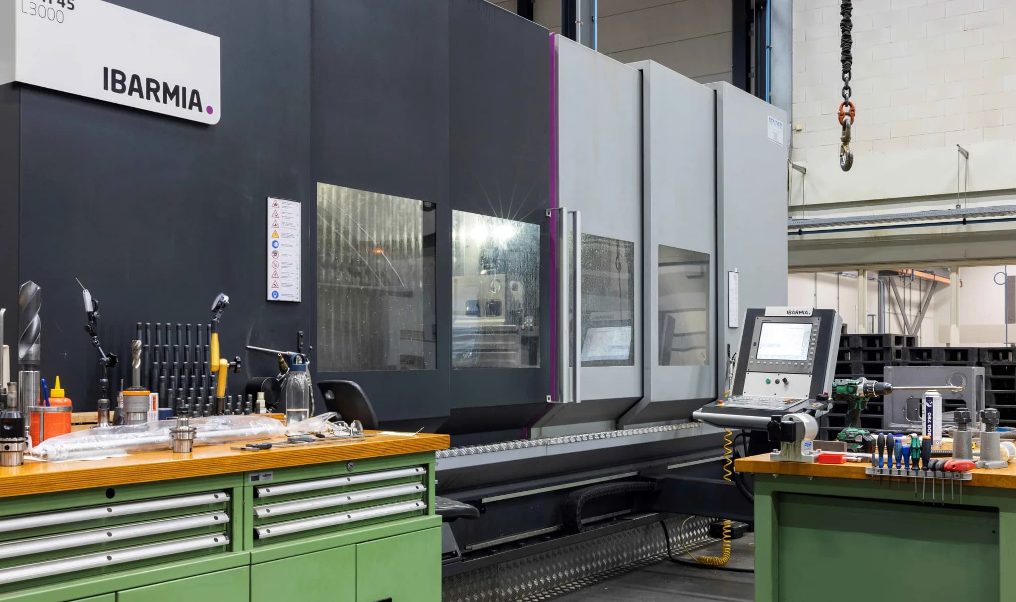 Ibarmia ZVH 45 CNC in de productieomgeving van Douna
